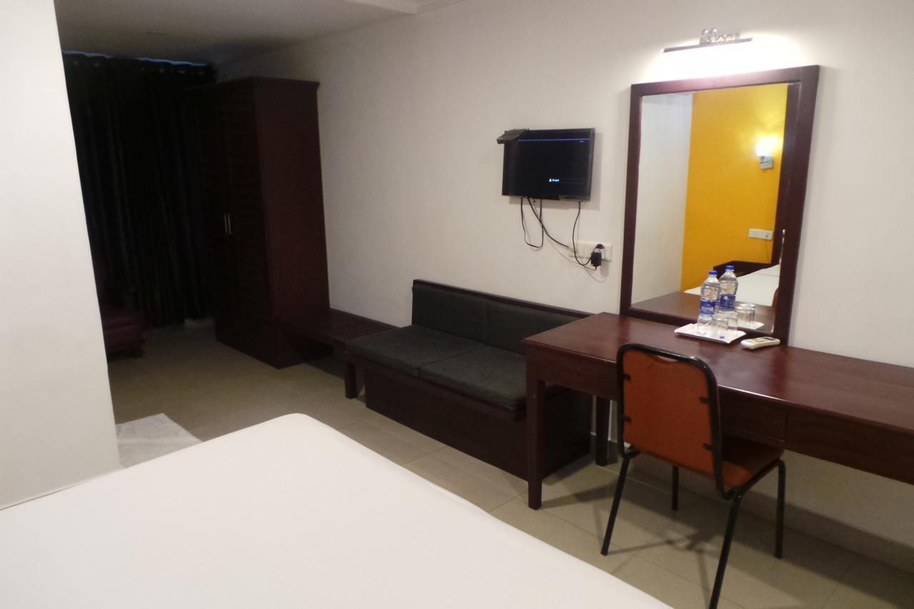Hotel Wayanad Regency Kedavūr Kültér fotó