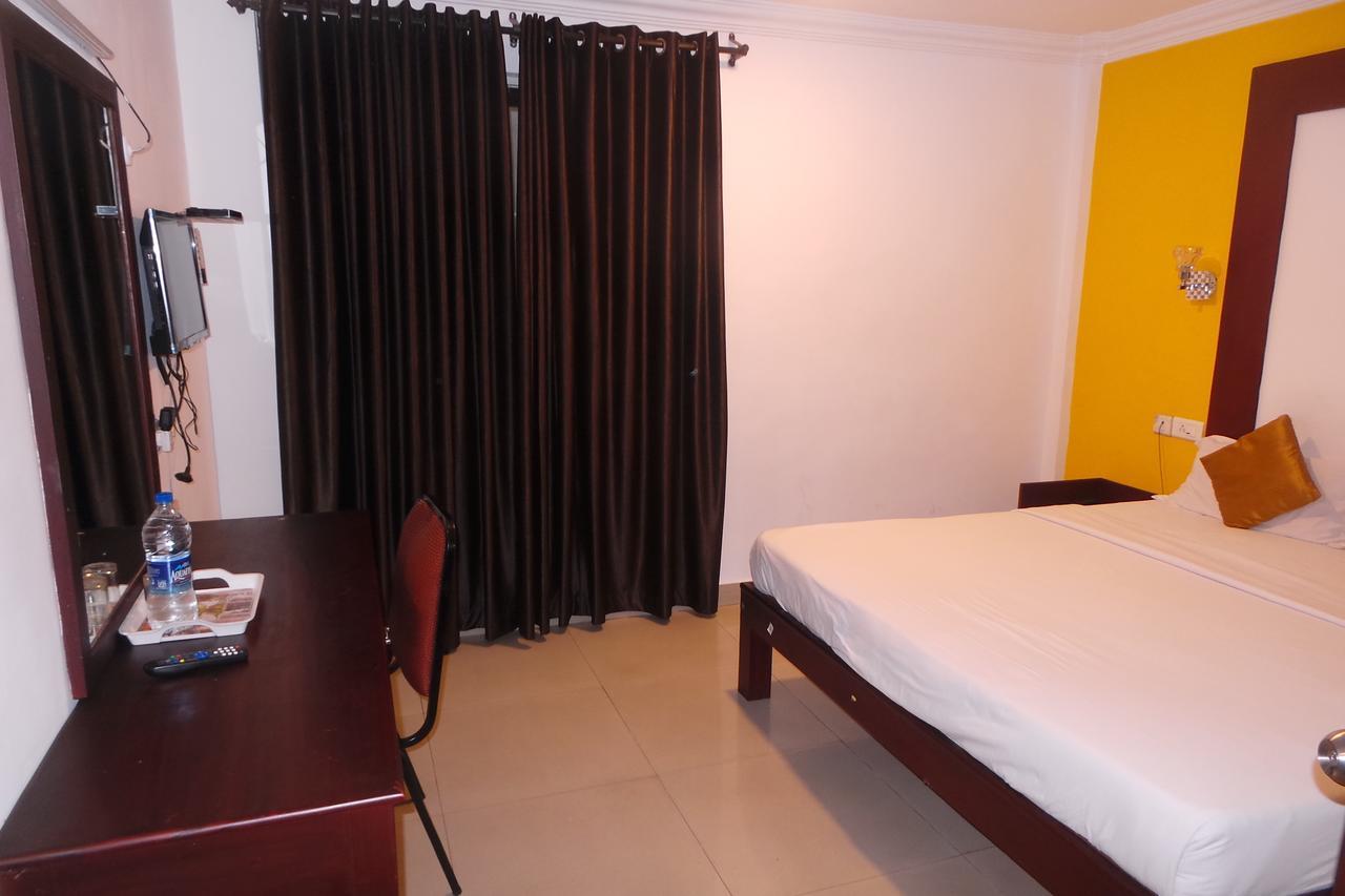 Hotel Wayanad Regency Kedavūr Kültér fotó