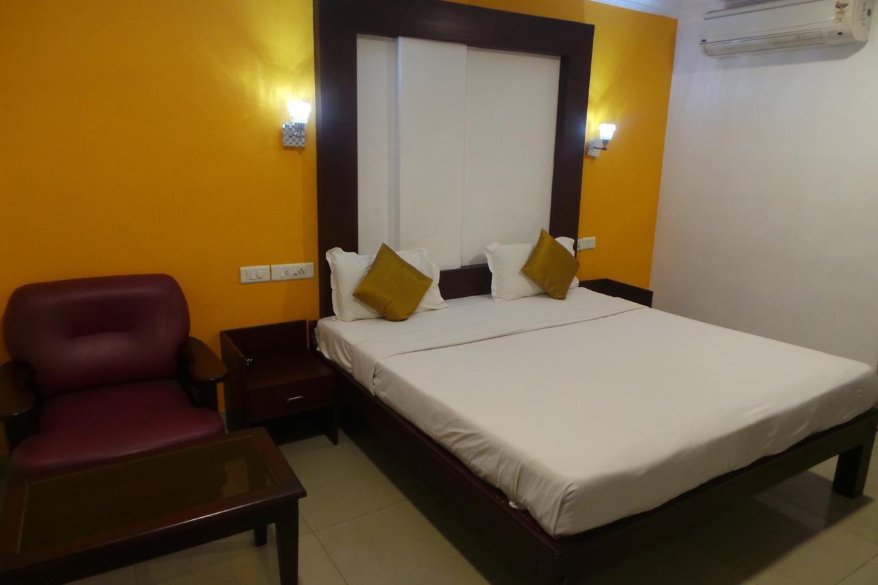 Hotel Wayanad Regency Kedavūr Kültér fotó