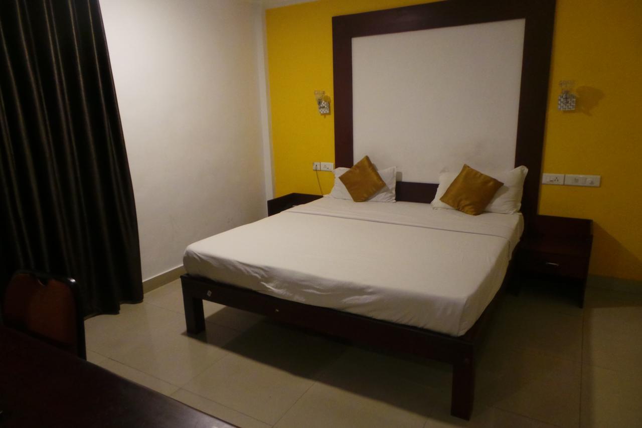 Hotel Wayanad Regency Kedavūr Kültér fotó