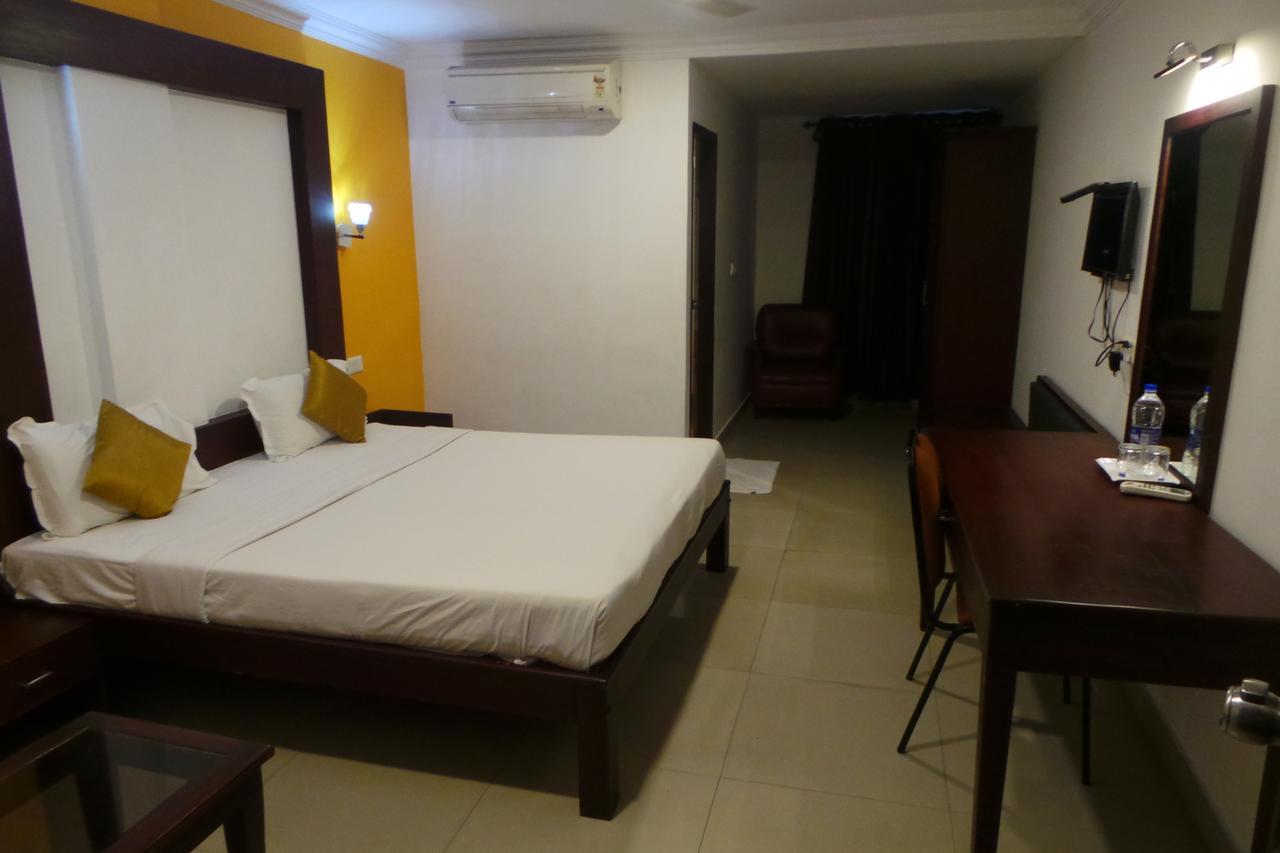 Hotel Wayanad Regency Kedavūr Kültér fotó