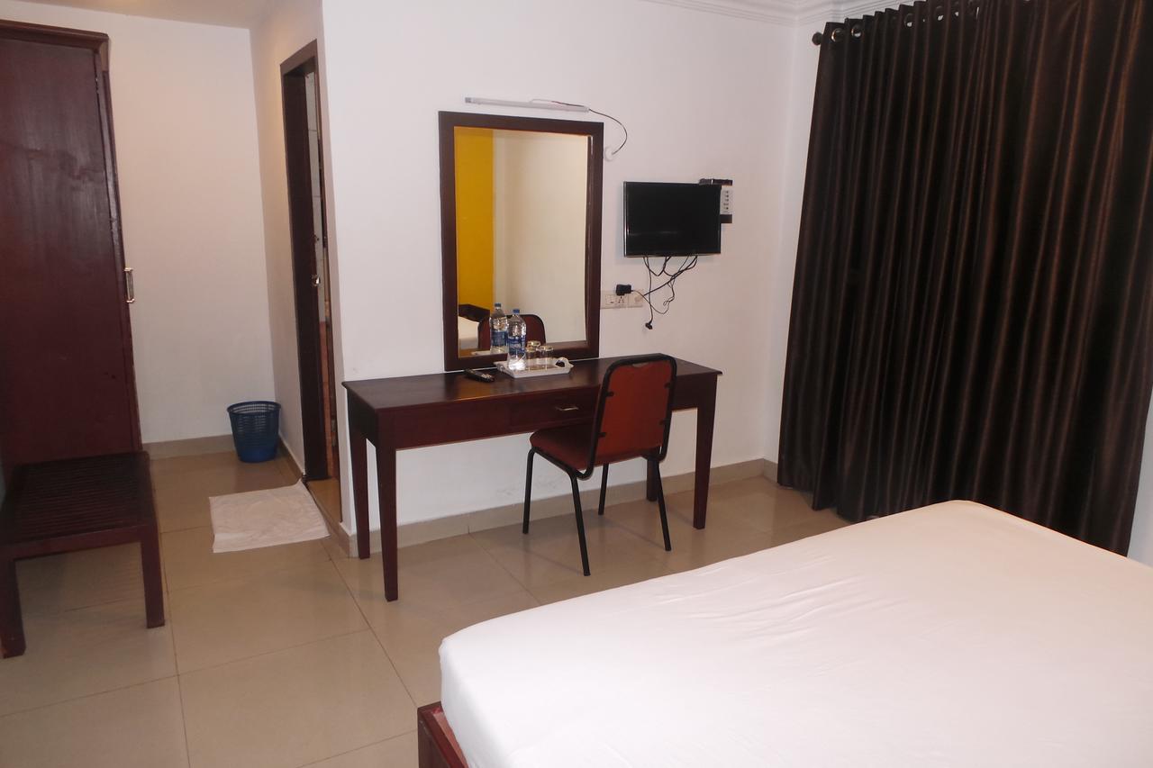 Hotel Wayanad Regency Kedavūr Kültér fotó