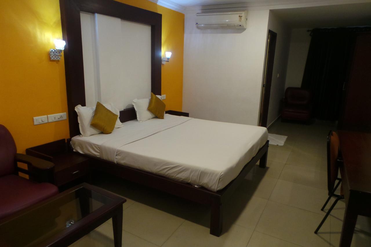 Hotel Wayanad Regency Kedavūr Kültér fotó